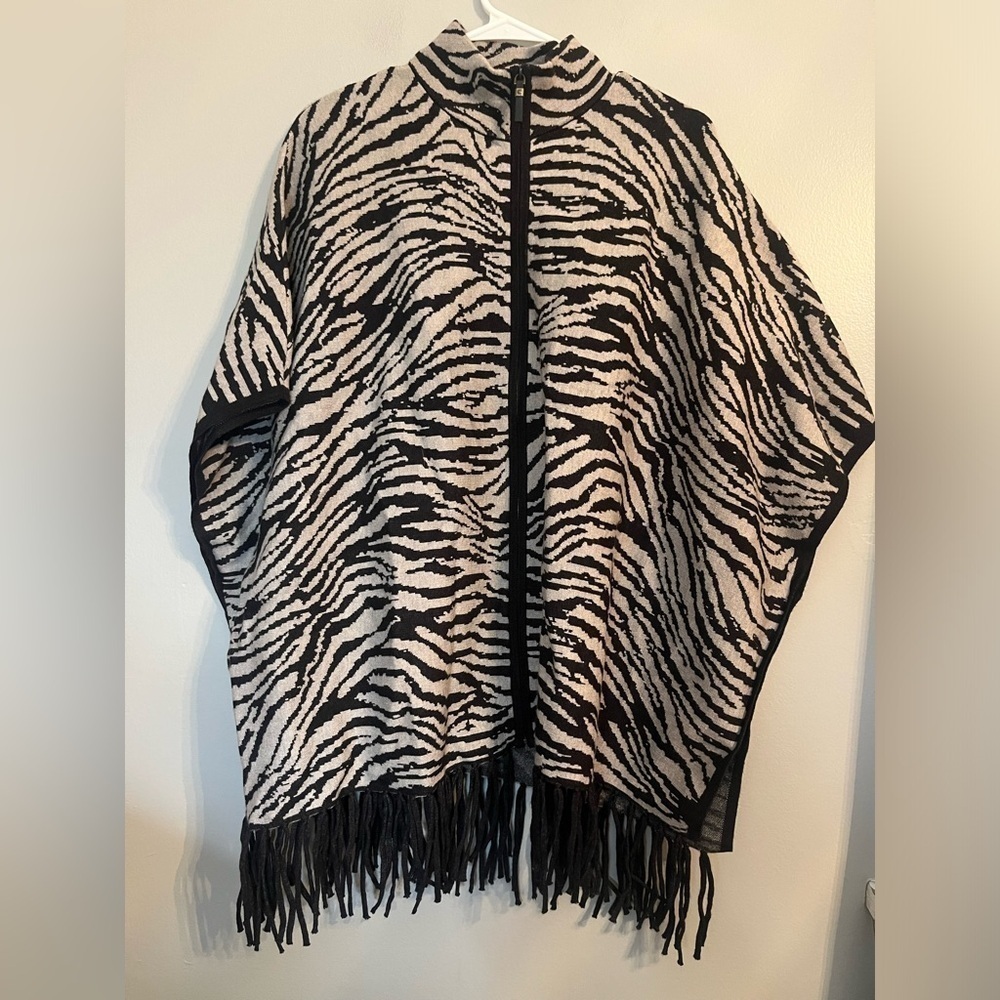 Christian Siriano Gray/Black Zebra Print Full-Zip Poncho with Fringe Size S/M